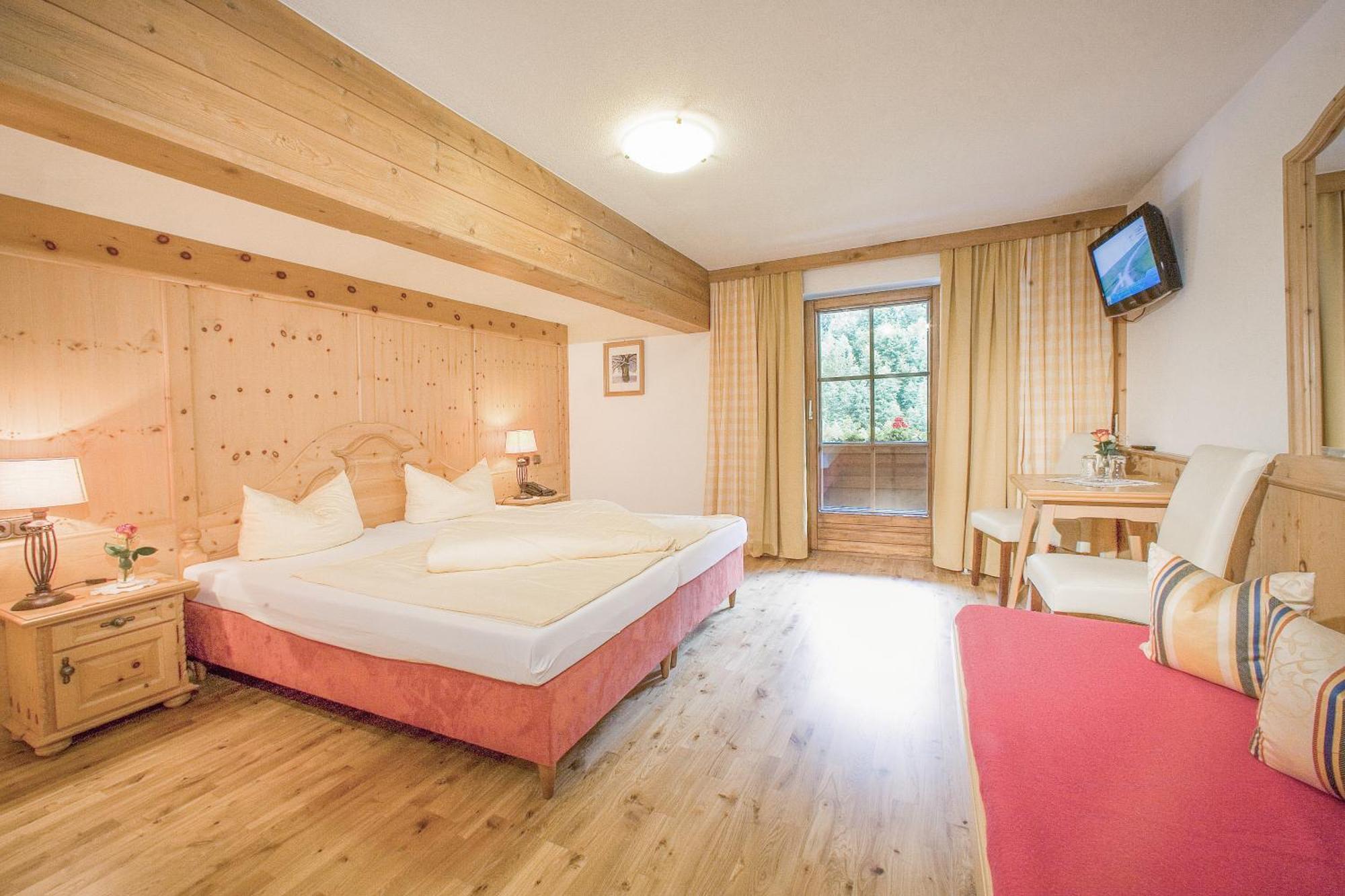 Alpenhotel Tirolerhof Gerlos Værelse billede