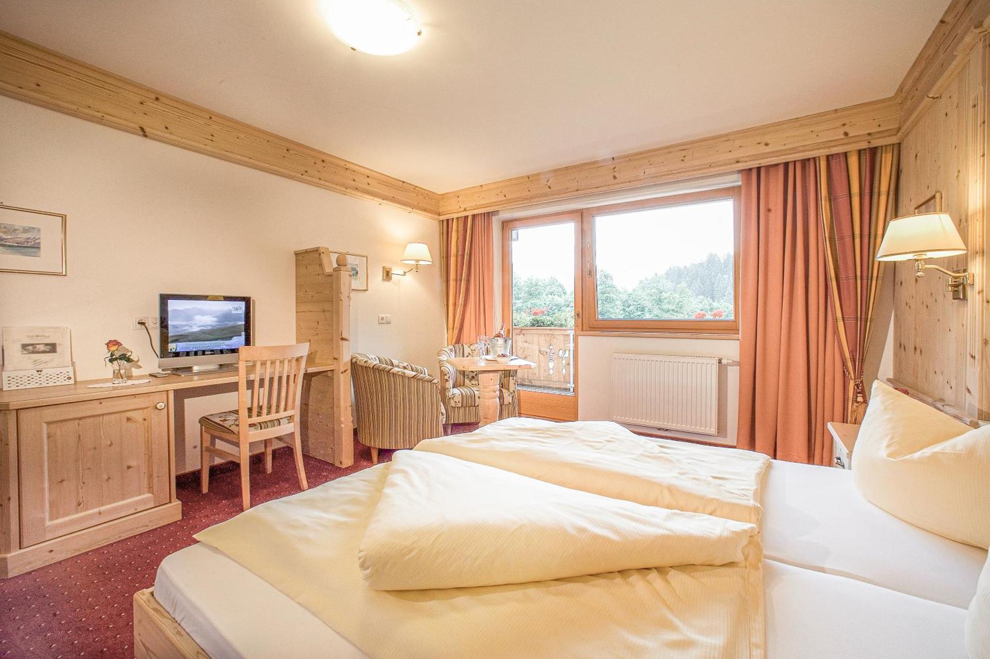 Alpenhotel Tirolerhof Gerlos Værelse billede