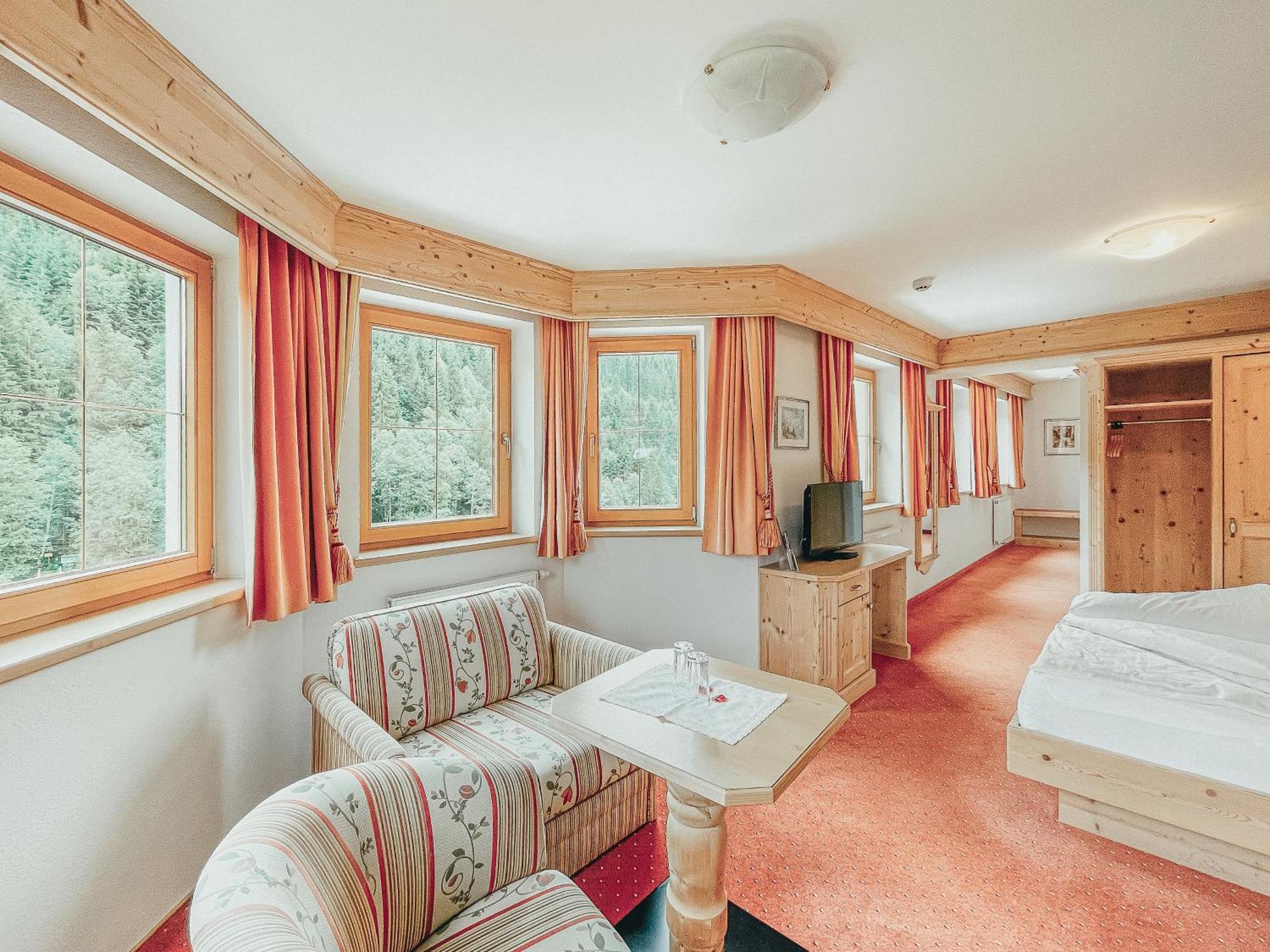 Alpenhotel Tirolerhof Gerlos Værelse billede
