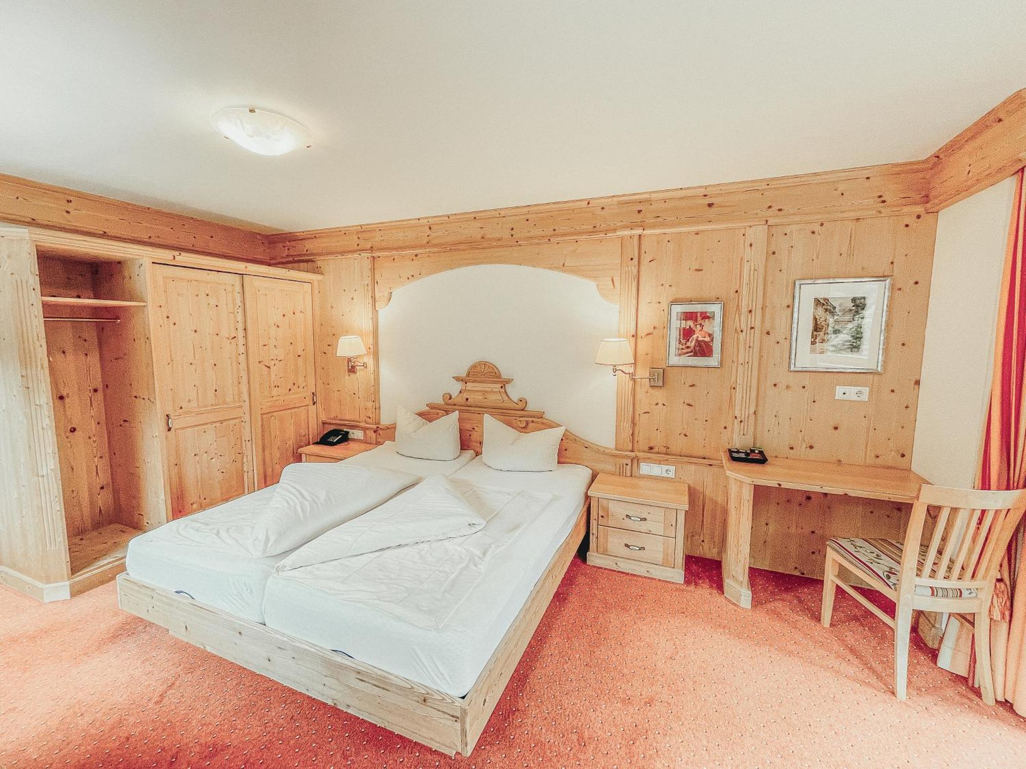 Alpenhotel Tirolerhof Gerlos Værelse billede